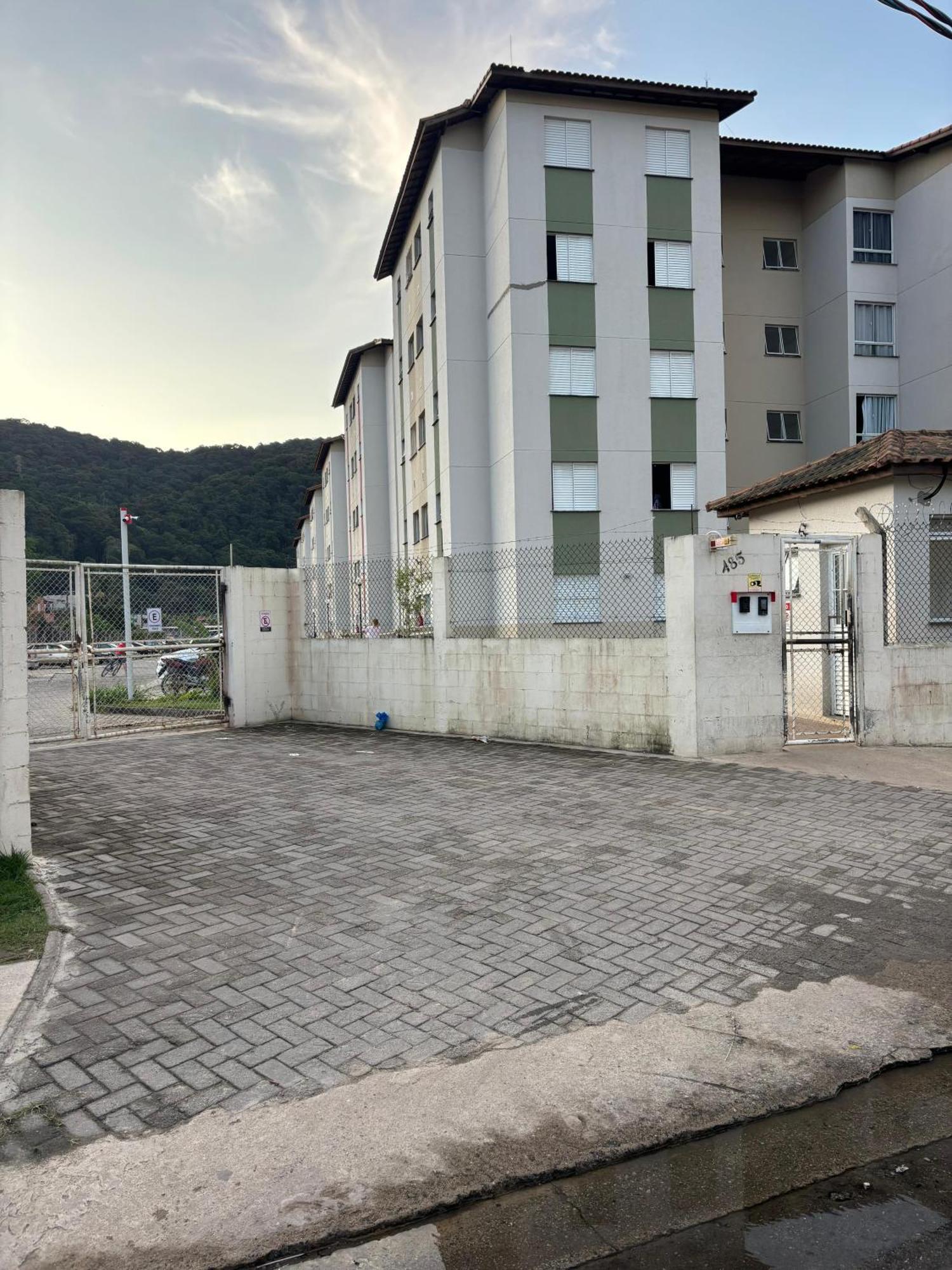 2 Quartos Guaruja